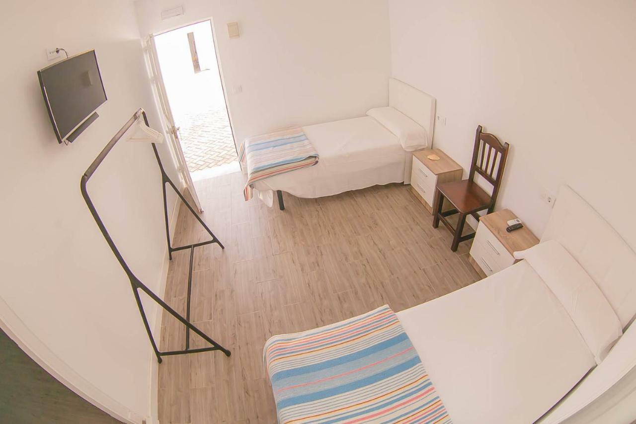 Hostal El Pinar Cadiz Puerto Real Exterior photo